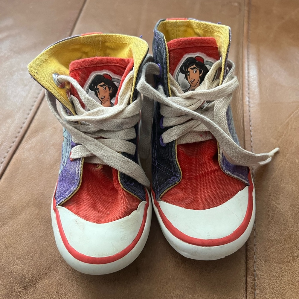90s Disney Aladdin Shoes - Picture 1 of 7